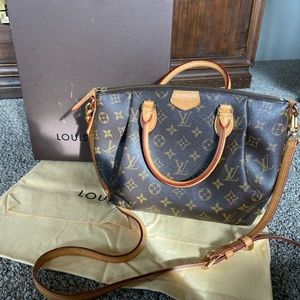 Authentic Louis Vuitton Turenne PM Monogram with strap, bag and box
